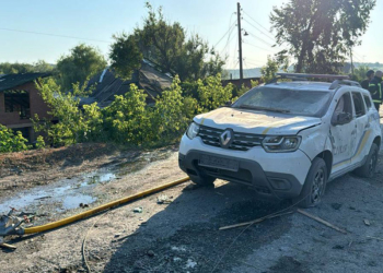 Rusya Harkiv'i vurdu; Polis ve kurtarma görevlisi öldü