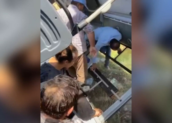 Şanlıurfa'da halk otobüs devrildi