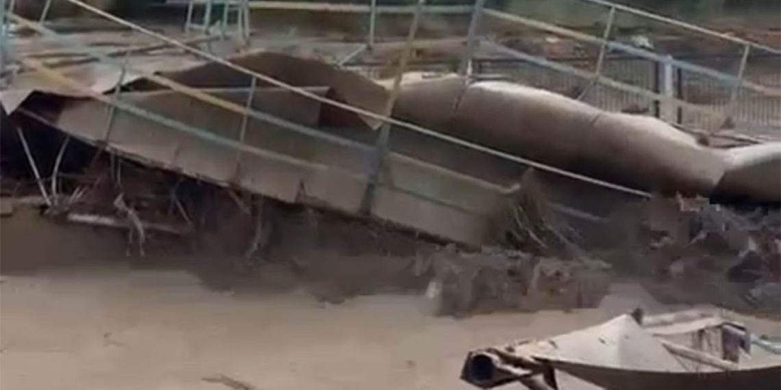 Sivas'ta sağanak sele dönüştü, köprü yıkıldı