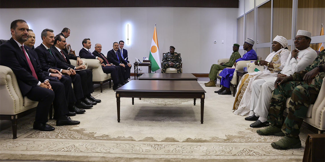 Hakan Fidan, Nijer Devlet Başkanı ile görüştü