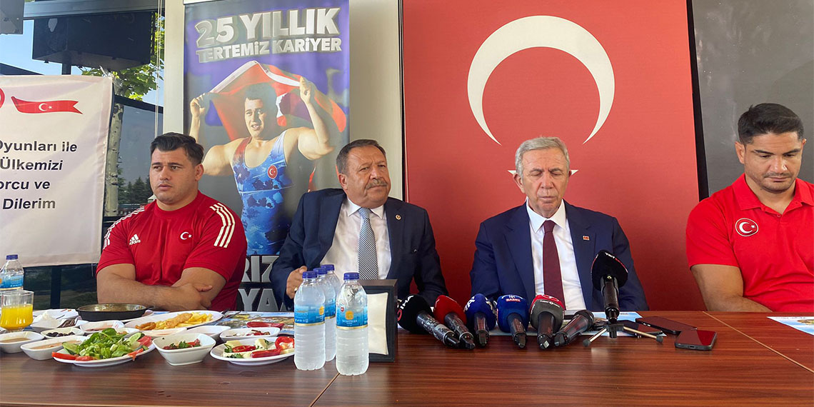 Mansur Yavaş ASKİ Spor Kulübü sporcularıyla buluştu