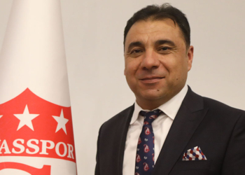 Sivasspor'un yeni başkanı Bahattin Eken oldu