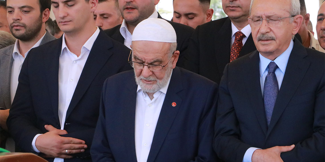 Temel Karamollaoğlu'nun annesi toprağa verildi