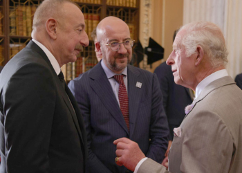 İlham Aliyev Kral Charles ile bir araya geldi