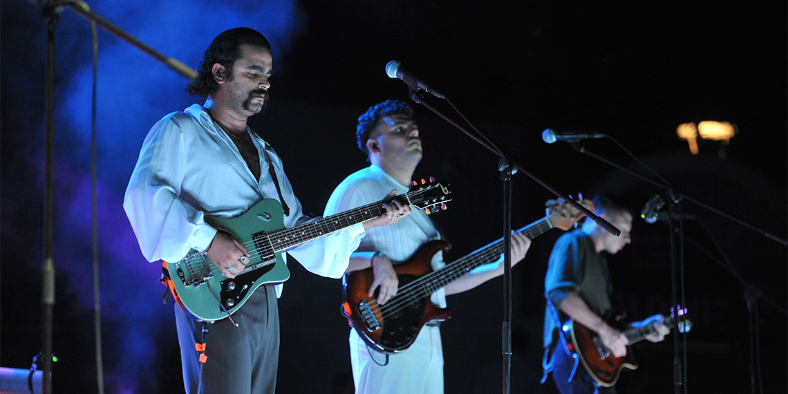 Bursa Festivali'nde Dedublüman grubu sahne aldı