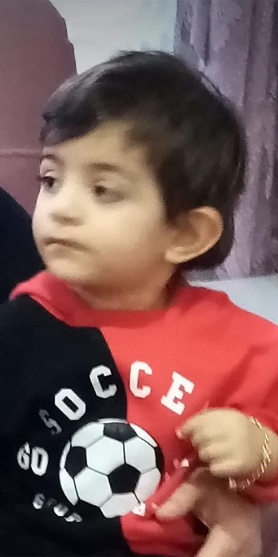 Erzurum'un Aziziye ilçesinde üzerine kale direği devrilen 4 yaşındaki Selahattin, yaşamını yitirdi, aile ihmali olanlar hakkında suç duyurusunda bulunacak.