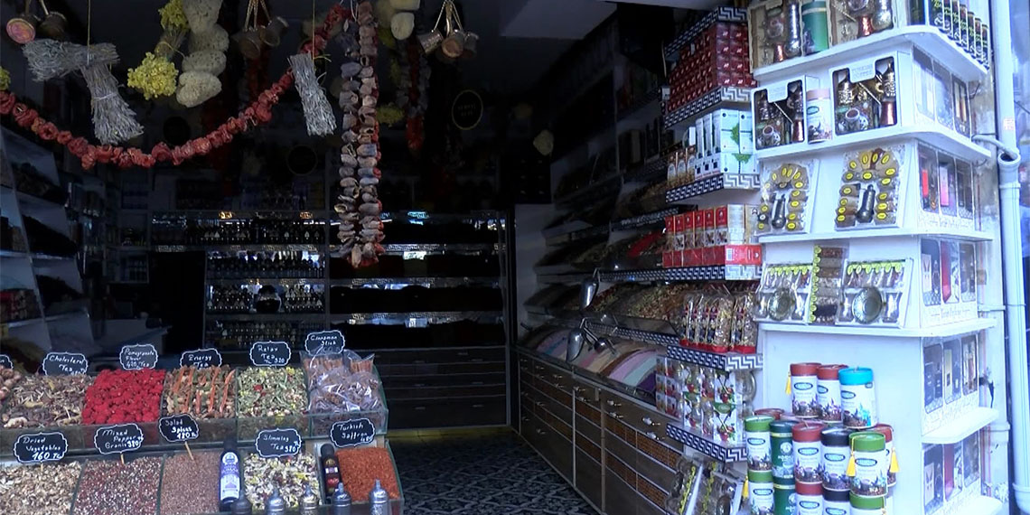 Sultanahmet esnafından elektrik kesintilerine tepki