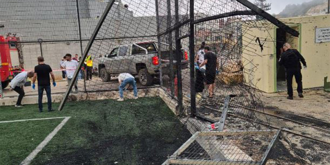 Hizbullah futbol sahasına roketli saldırı düzenledi