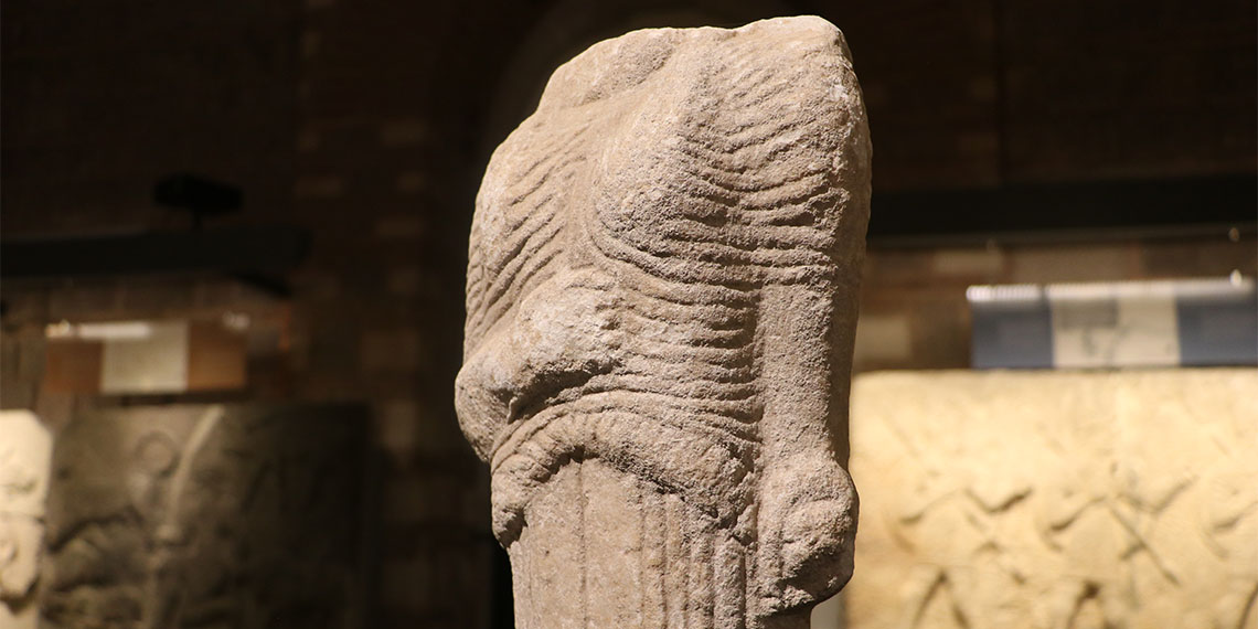 Türkiye'ye iade edilen 'Kore torsosu' Anadolu Medeniyetleri Müzesi'nde sergilenecek