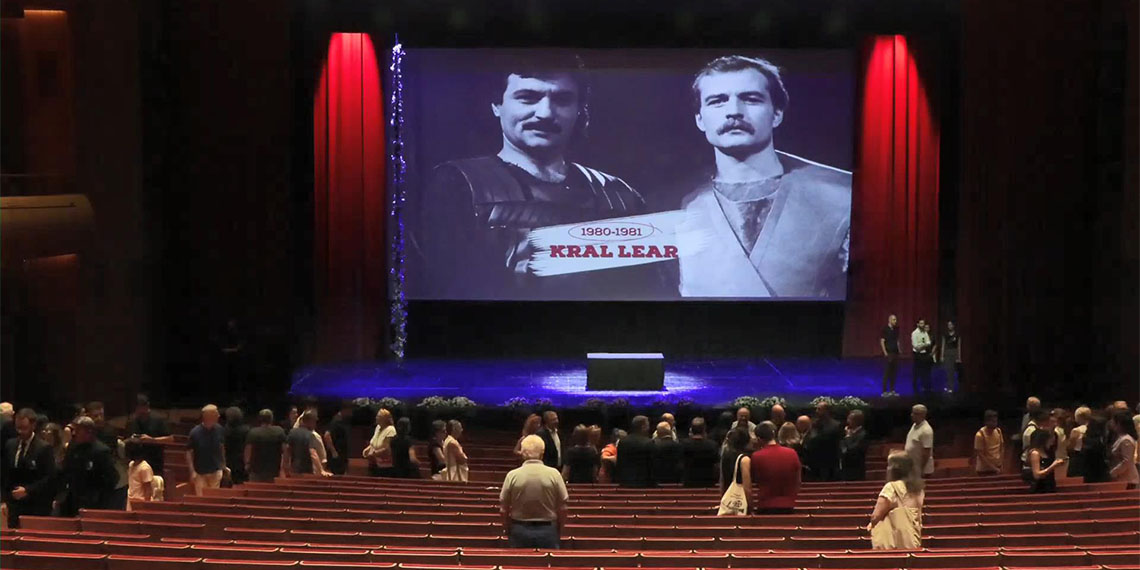 Kenan Işık için AKM'de cenaze töreni düzenlendi