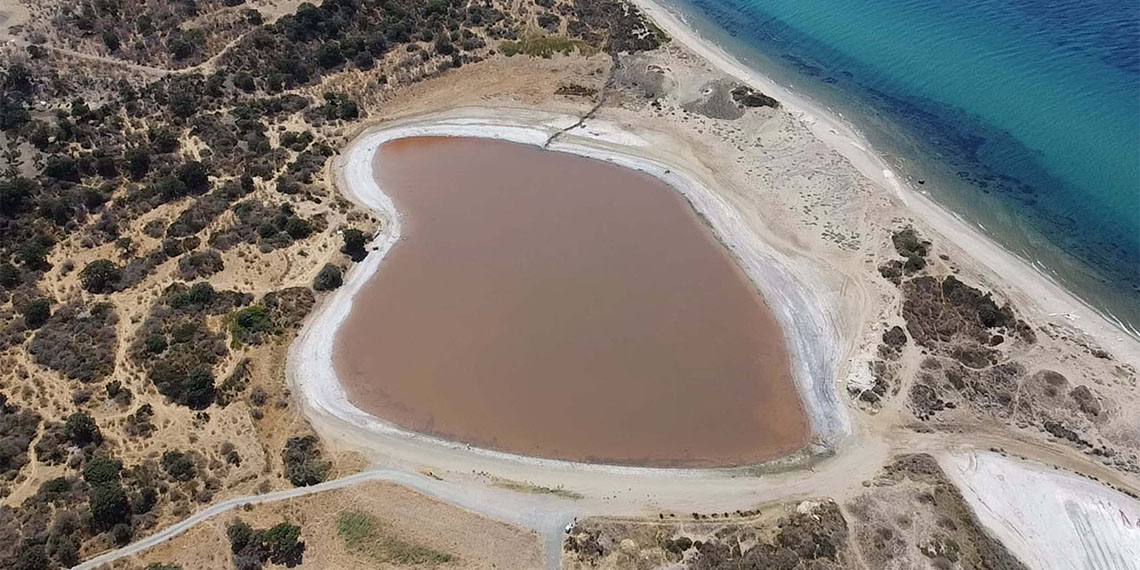 'Kalpli Göl'de su seviyesi azaldı