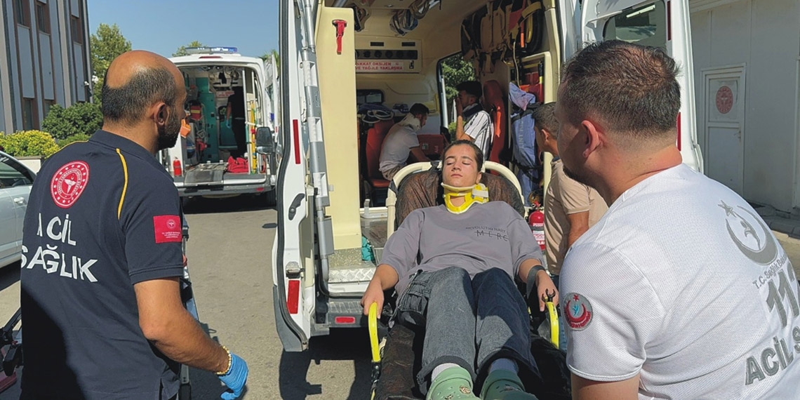 Adıyaman'da servis minibüsleri çarpıştı: 13 yaralı