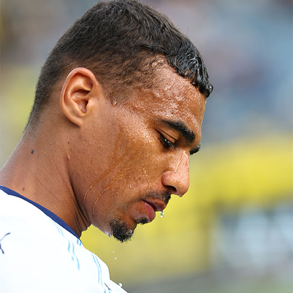 Fenerbahçeli futbolcu Alexander Djiku, “Dört gol attık ve bu anlamda iyi bir adaptasyon süreci geçirdiğimizi düşünüyorum. Şunu soracak olursanız en iyi durumda mıyız? Evet, şu anda en iyi durumda değiliz. Zamanla bu noktaya da erişeceğimizi düşünüyorum. Zamanla en iyi noktamıza, en iyi seviyemize geleceğiz” dedi.