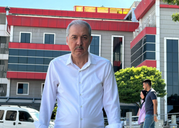 Ameliyatta belinde unutulan gazlı bezle 4 yıl yaşadı
