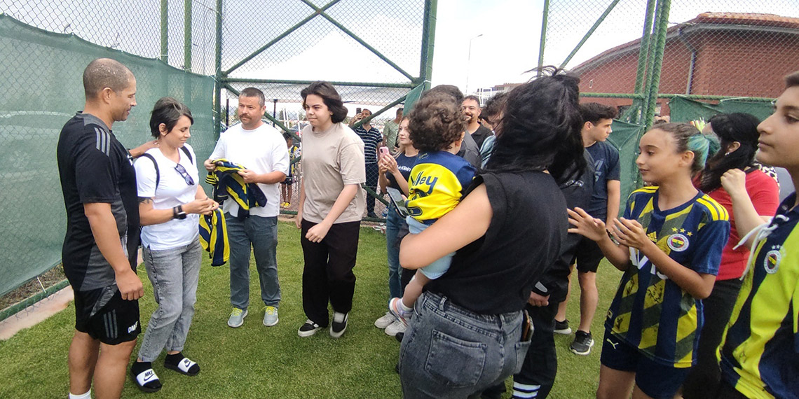 Antalyaspor Teknik Direktörü Alex de Souza'ya yoğun ilgi