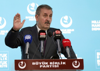 Asgari ücret net 21 bin 205 TL olmalıdır