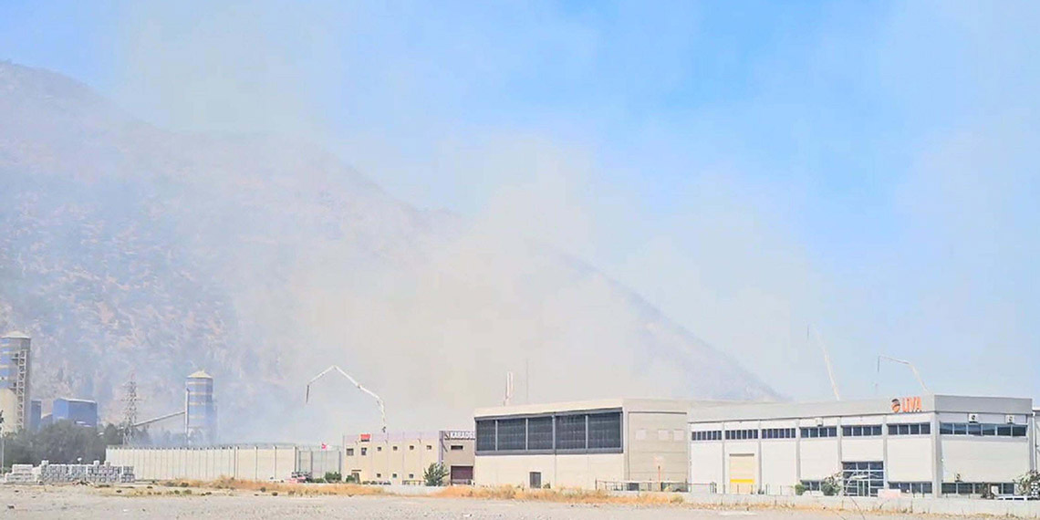 Aydın'da kağıt fabrikasındaki yangın 6'ncı günde kontrol altında