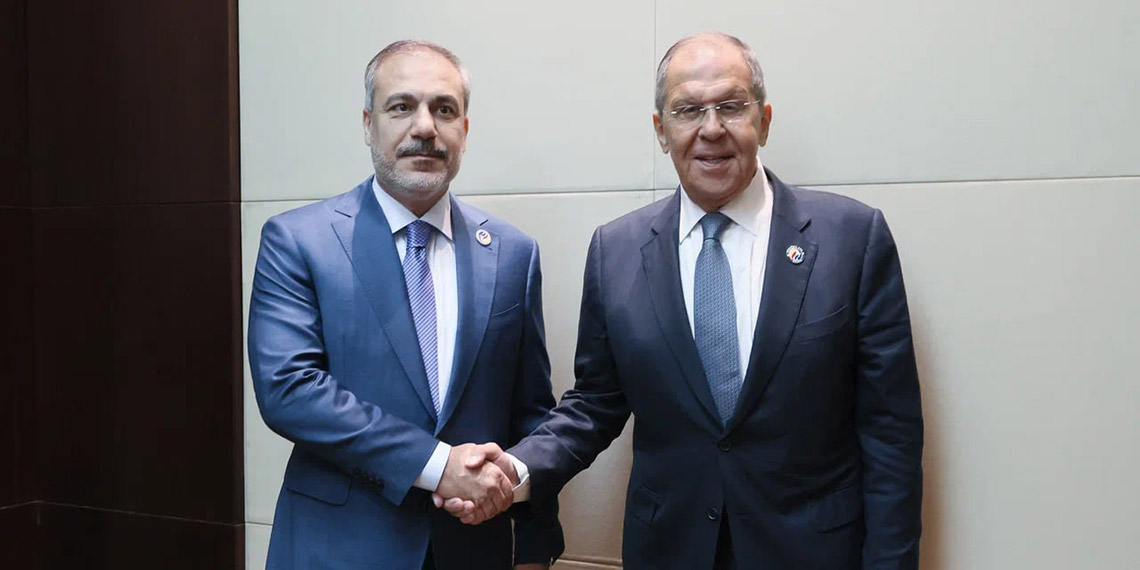 Bakan Fidan, Laos’ta Lavrov ile bir araya geldi