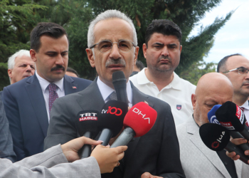 Bakan Uraloğlu, 15 Temmuz şehidi Ahmet Özsoy'u andı