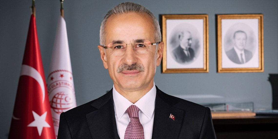 Bakan Uraloğlu: 353 bin emeklimiz indirimli seyahat etti