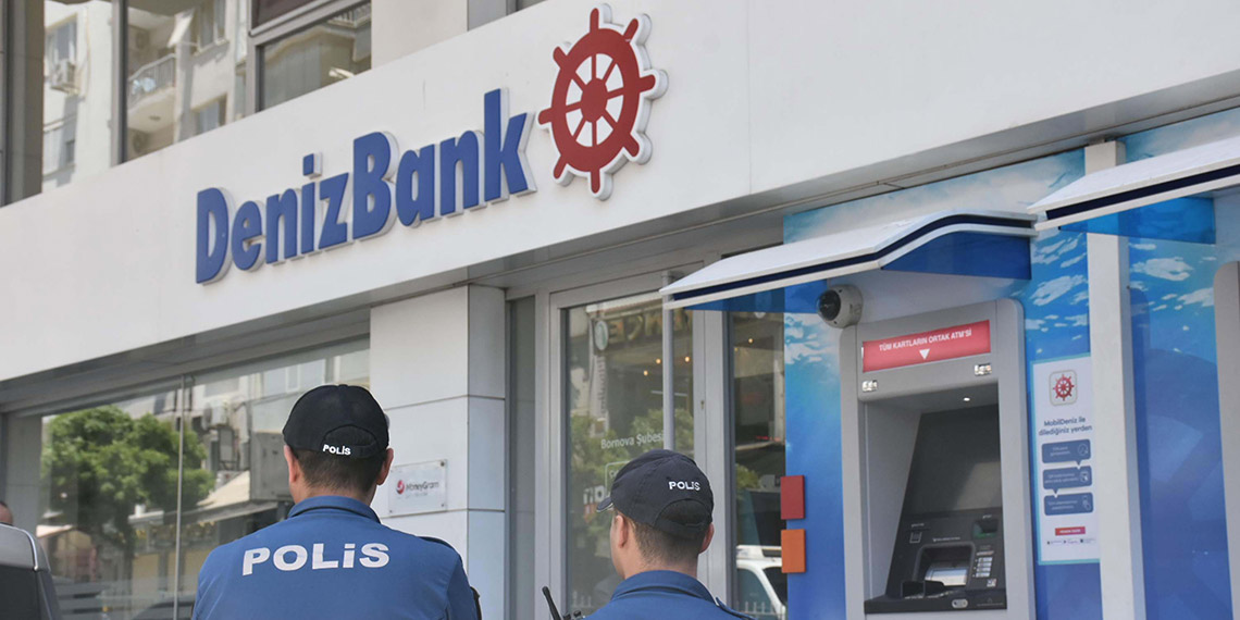 Banka müdürü Hatice, paraları estetik ameliyatlarına harcamış