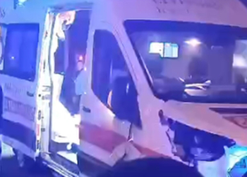 Çorum'da ambulans ile otomobil çarpıştı: 6 yaralı