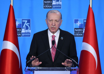 Karşımızda hukuk tanımayan gözü dönmüş bir yapı var