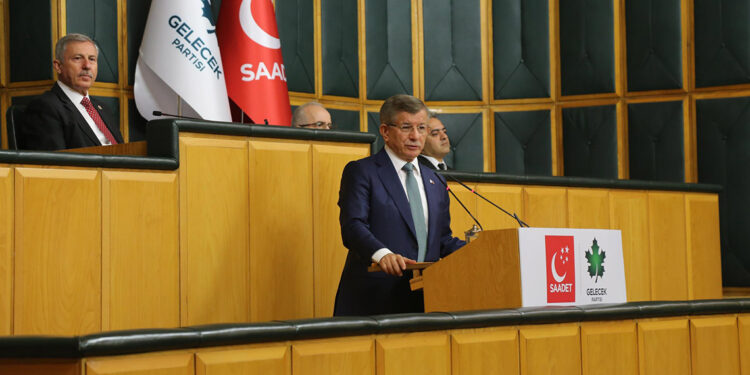 Davutoğlu: Yaşanan olaylar Kayserililere mal edilemez