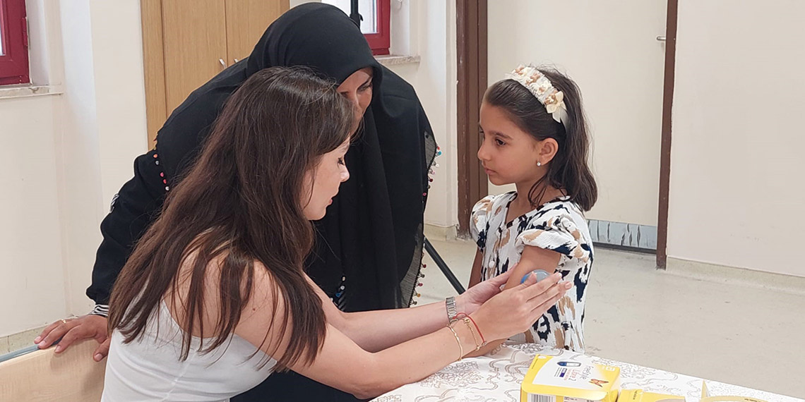 Diyabet hastası 30 çocuğa 780 adet şeker sensörü bağışlandı