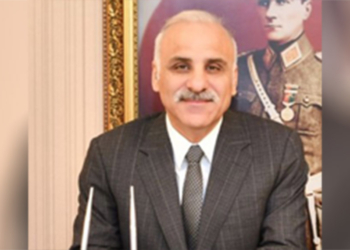 Diyarbakır Valiliği'ne atanan Zorluoğlu: Büyük mutluluk duyuyorum