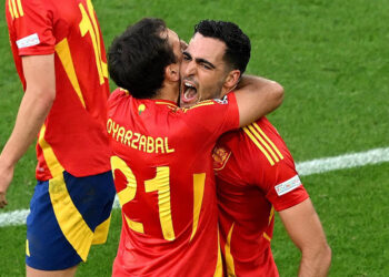 EURO 2024'te ilk yarı finalist İspanya