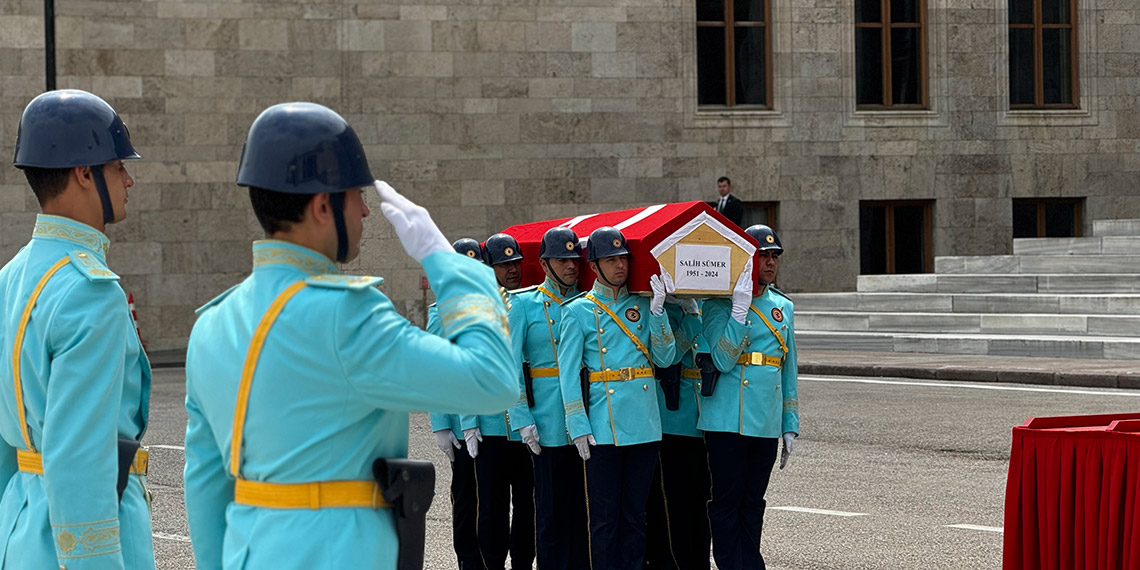 Eski Devlet Bakanı Salih Sümer için TBMM'de tören