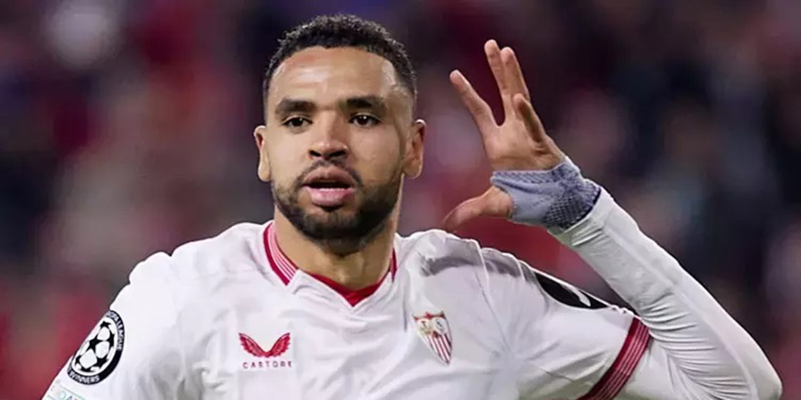 Fenerbahçe'de Youssef En-Nesyri 5 yıllık sözleşmeyi imzaladı