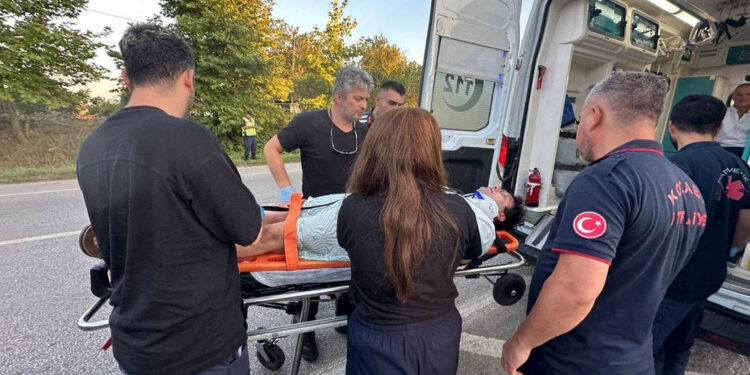 Fenomen Enes Batur ve Zelal Işıl Özdemir, kazada yaralandı