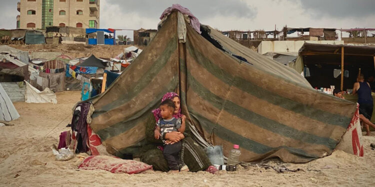 Gazze'de sadece 13 hastane kısmen işlevsel durumda