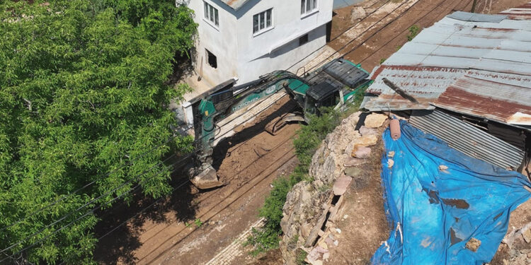 Gümüşhane'de sel sonrası temizlik