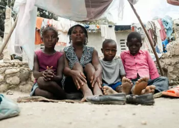 Haiti'de artan şiddet olayları nedeniyle 300 bin çocuk yerinden edildi
