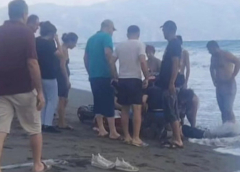 Hatay'da denize giren 2 kişi boğuldu