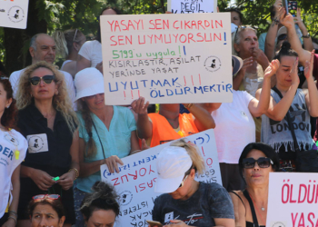 Türkiye haykırıyor; 'Katliama dur de'