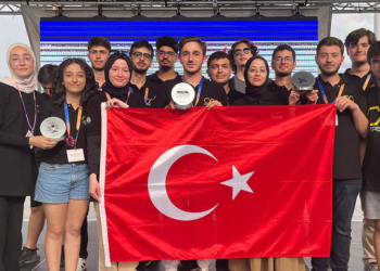İTÜ Hyperbee takımına İsviçre'de 3 ödül