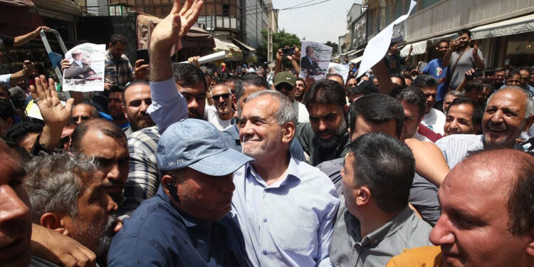 İran’ın yeni Cumhurbaşkanı Mesud Pezeşkiyan oldu