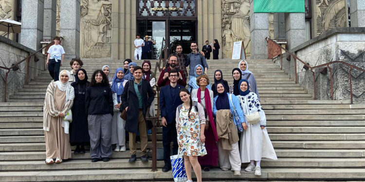 İstanbul ve Paris’te ‘Yaşadığın Şehri Tanıyor Musun’ projesi