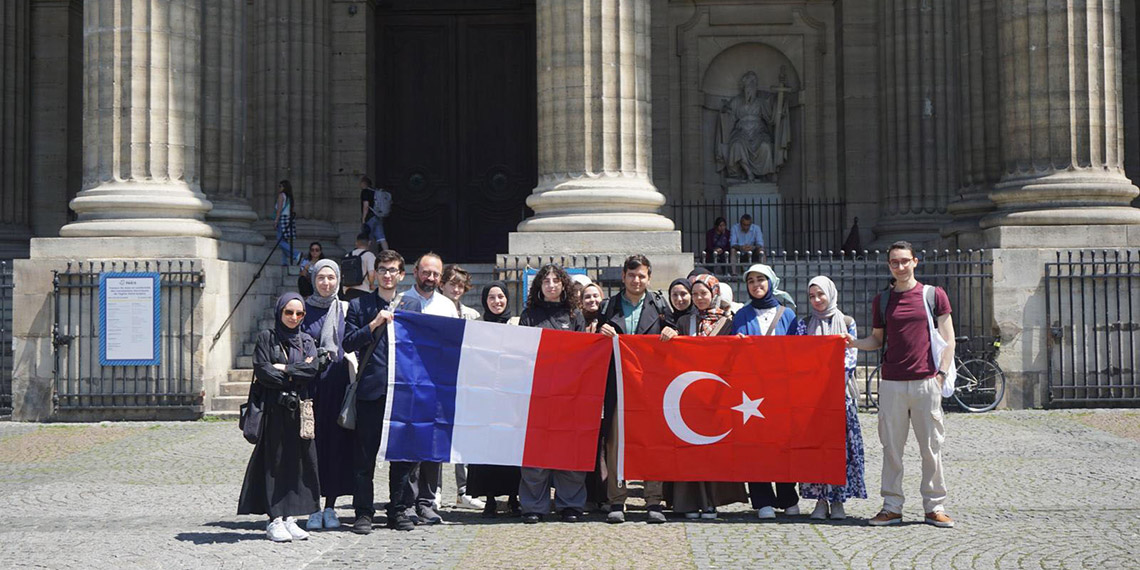 İstanbul ve Paris’te ‘Yaşadığın Şehri Tanıyor Musun’ projesi