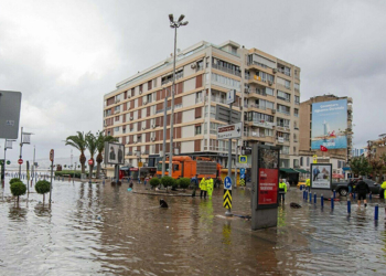 İzmir'de olası bir depremde deniz kentin içine girecek