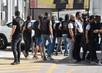 İzmir'deki akım faciasına ilişkin 27 şüpheli adliyede