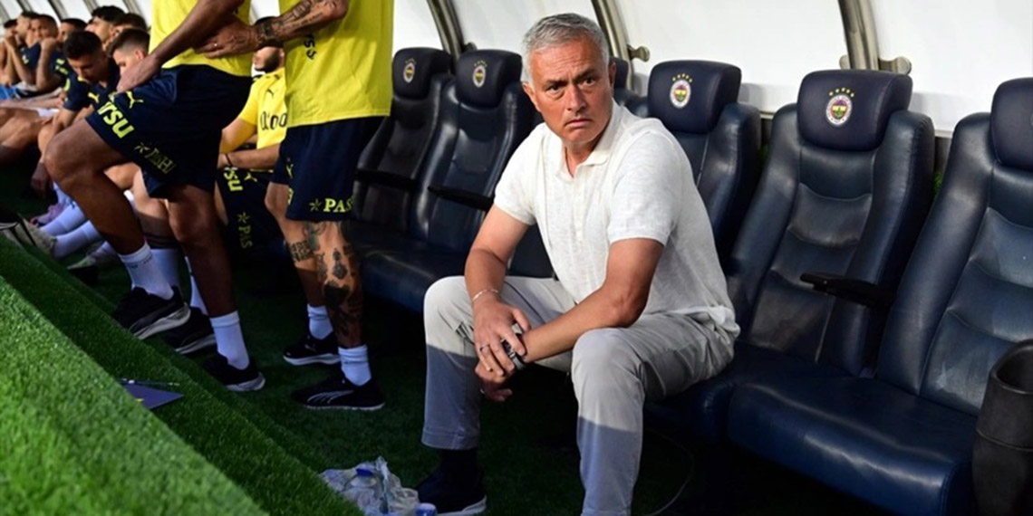 Kadınlar erkeklere göre Jose Mourinho'dan daha umutlu
