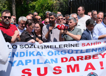 Kamu Sendikaları Platformu'ndan ILO önünde basın açıklaması