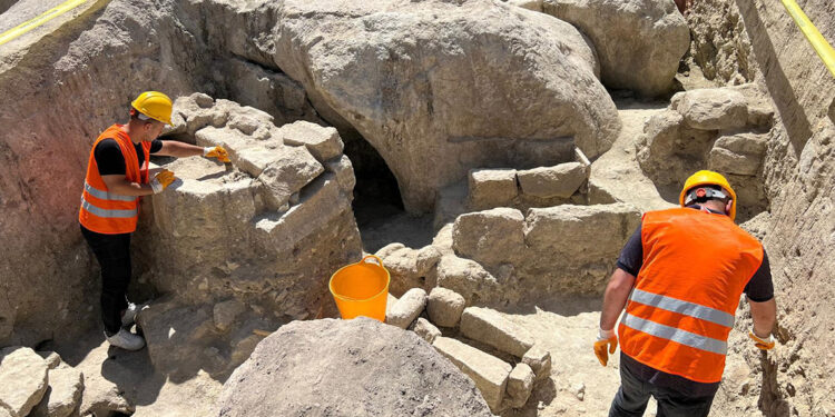 Kapadokya'da ilk kez nekropol alana ulaşıldı