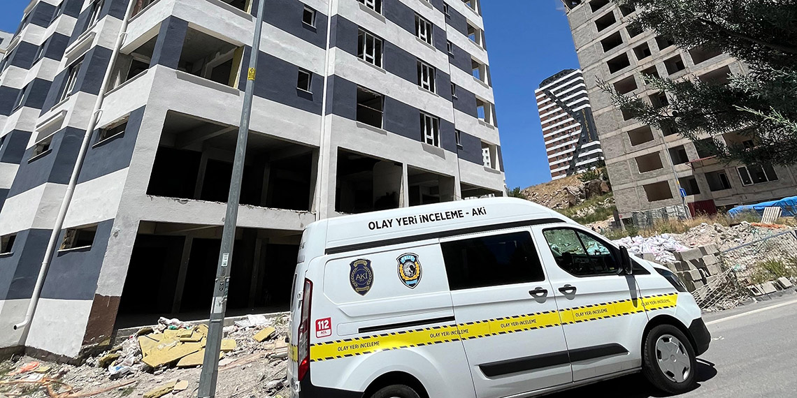 Kayseri'de ikinci kattan düşen inşaat işçisi yaralandı