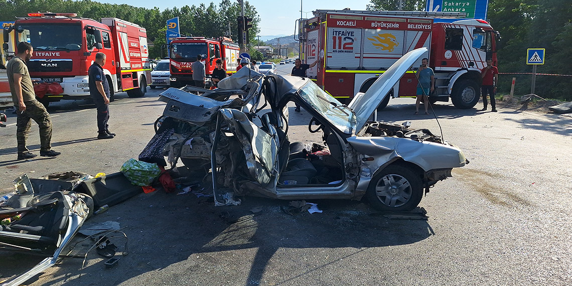 Kazada yaralanan 2 kardeş, hastanede kurtarılamadı